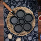 🔥 Litinová vejcová pánev se 4 kelínky - Nepřilnavá & Rovnoměrný ohřev, perfektní na snídaňové sendviče nebo lívance 🥪✨