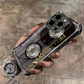 Pouzdro na telefon ve stylu retro kazetové pásky a rádia